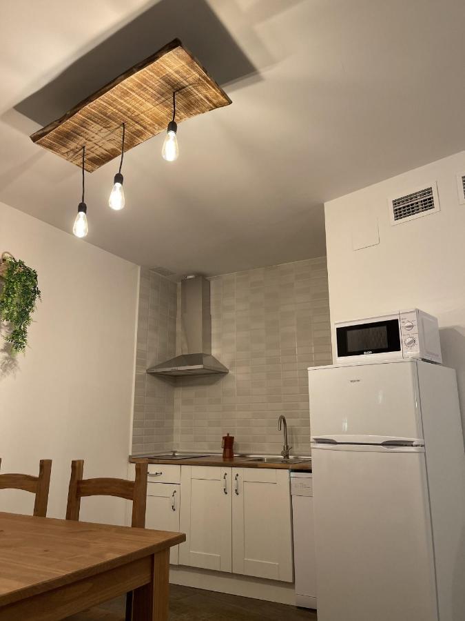 Apartamentos Dona Jimena Del Ambroz 4 Estrellas Complejo Unico En El Centro Del Pueblo - Piscina Ya Abierta 埃尔瓦 外观 照片
